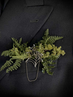 Gothic, Dark and Moody, Alternative, Traditional, Themed, Pagan, Witchy, Crazy, Oversized, Bones, Crystals, dried flowers, Wildflower bouquets, boutonniere, pocket boutonniere, bridesmaids bouquets, bridal bouquet, wedding bouquet, gothic wedding, dark wedding, Fox Skull, Coyote Skull