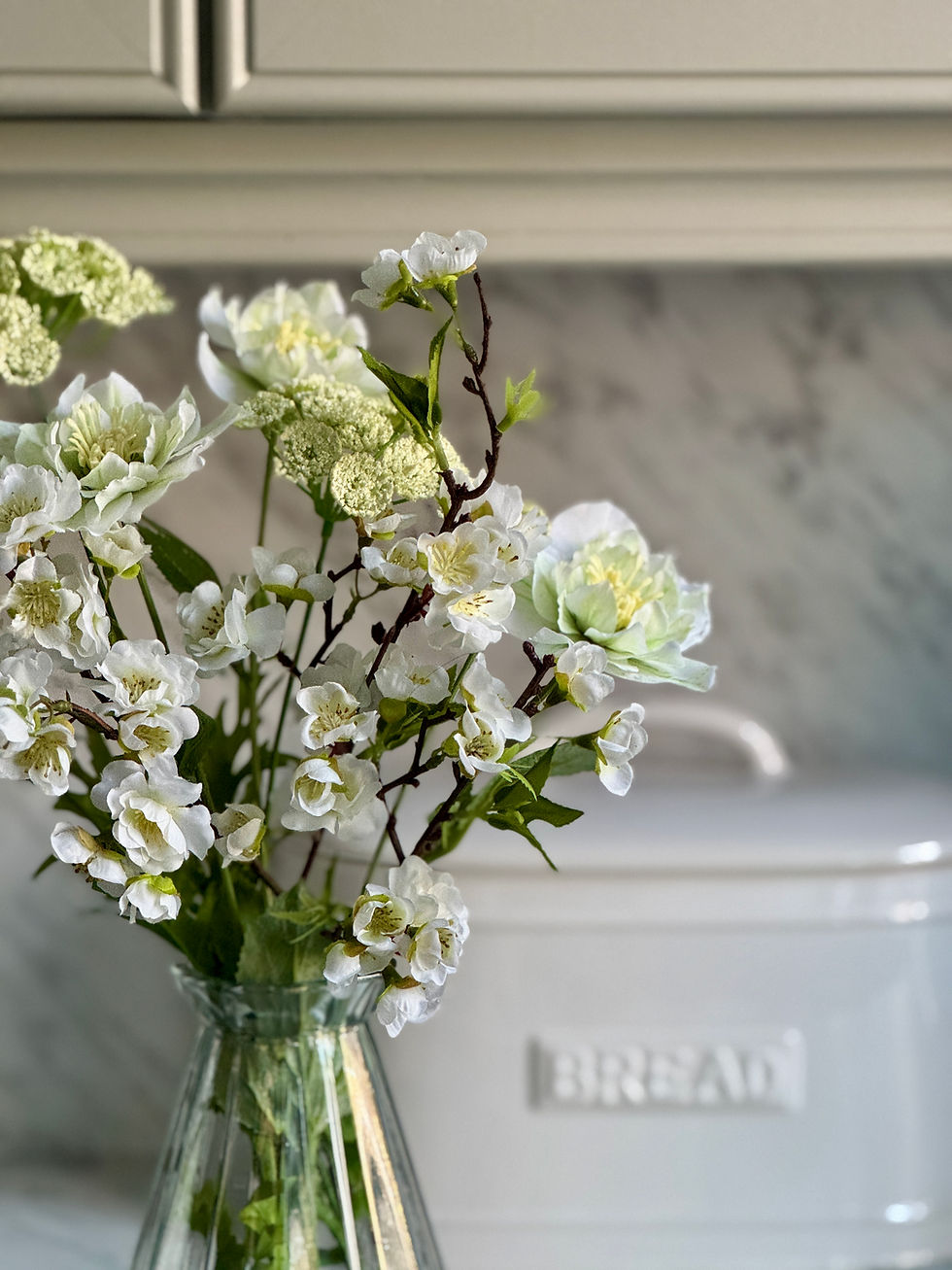 Thumbnail: Cherry Blossom & Cow Parsley in Glass Vase