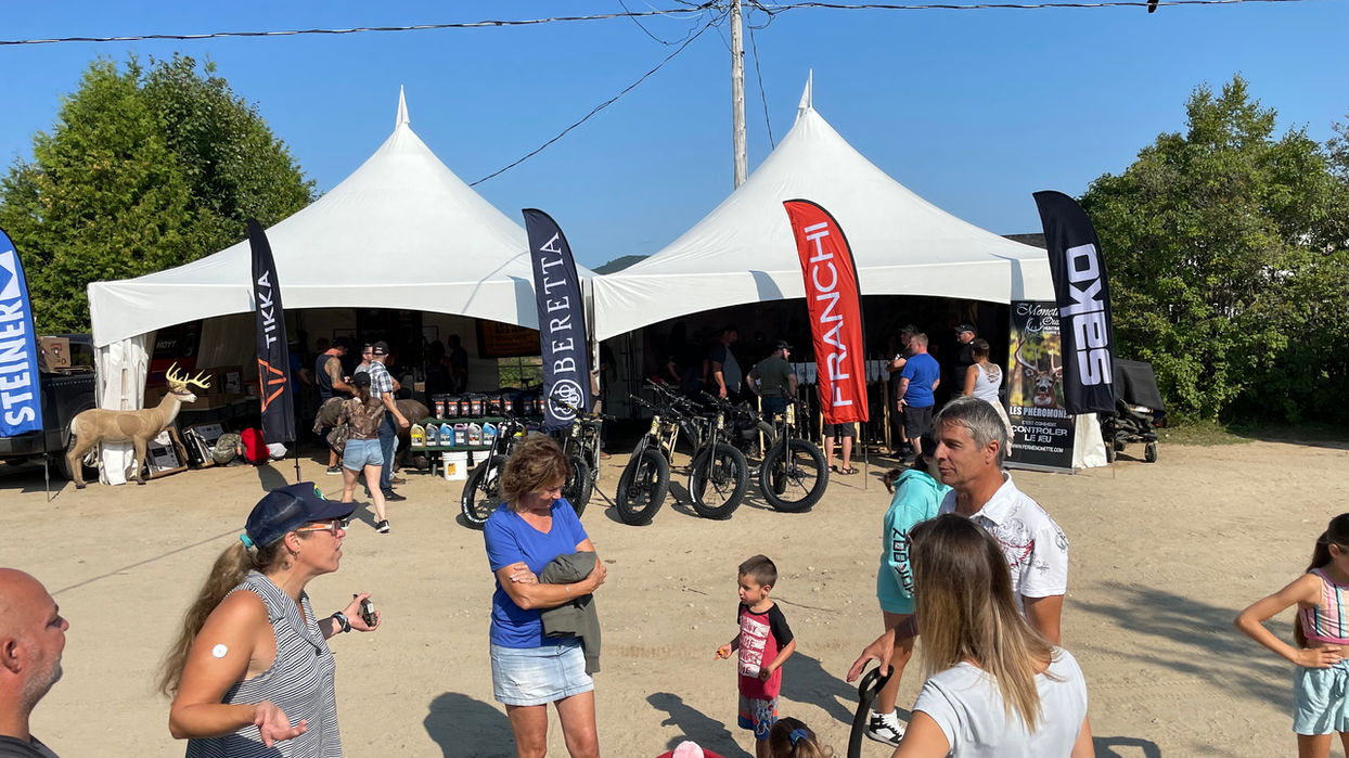 Exposition de chasse et pêche à la pourvoirie Cécaurel