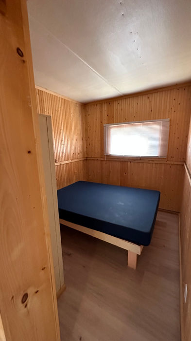 chambre avec 1 lit double