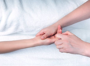 massage des mains