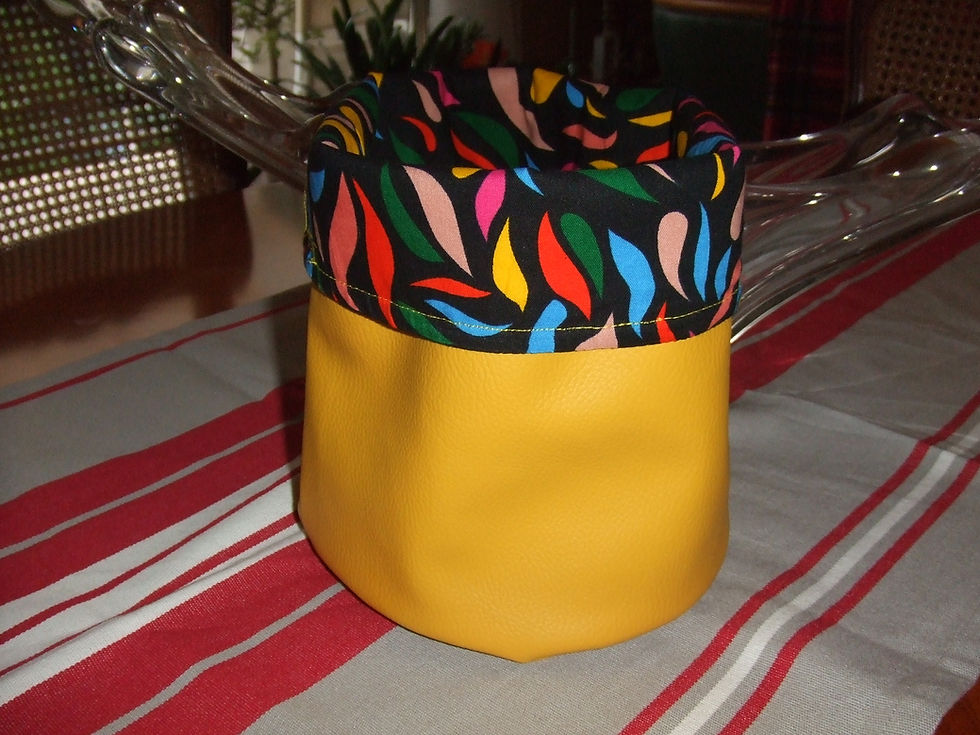 Vide poches skai jaune et tissu motif géométrique