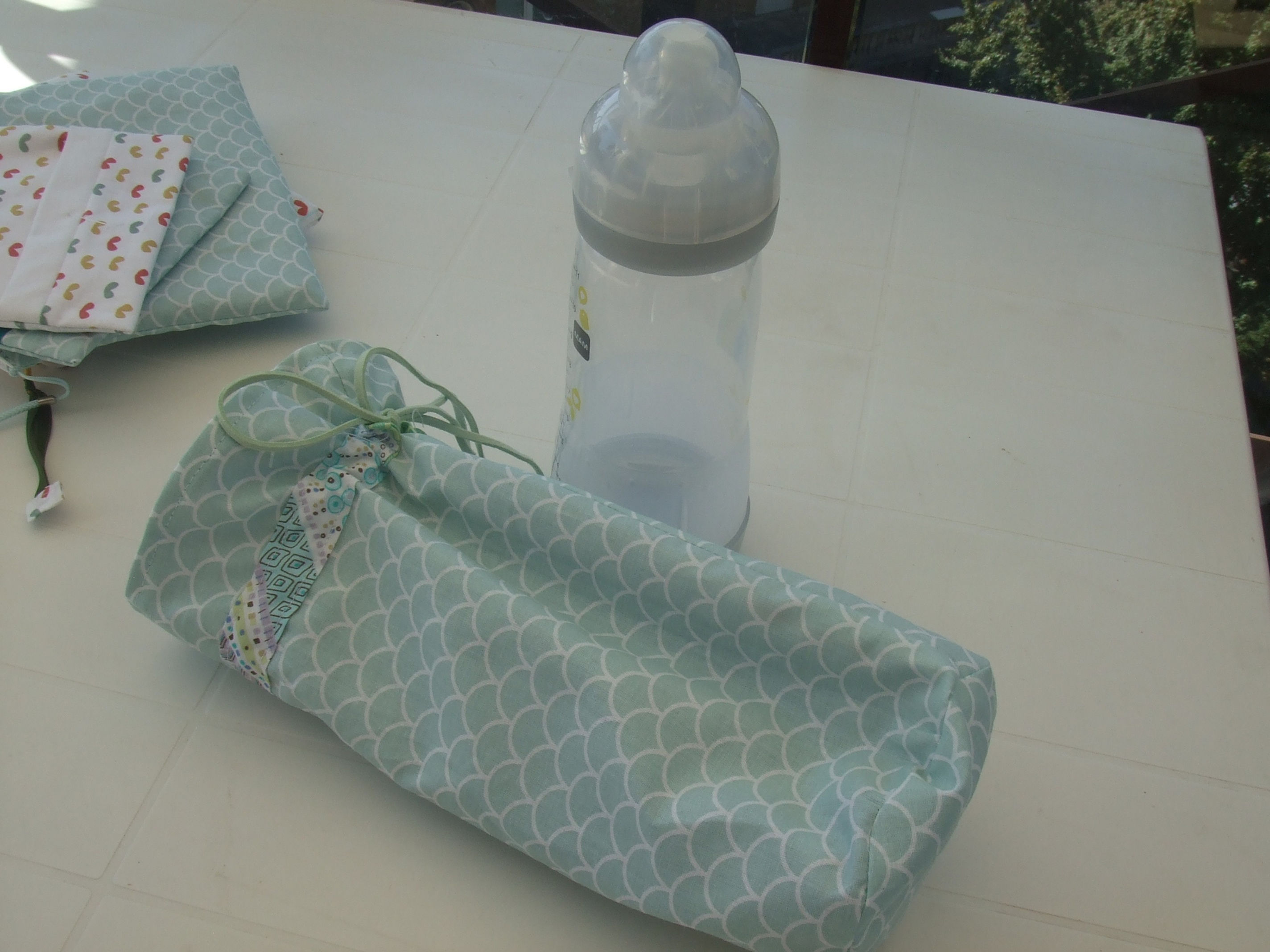 Etui à biberon doublé