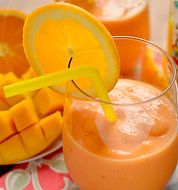 Pineappl-Orange-Mango-Smoothie-01_mini1.