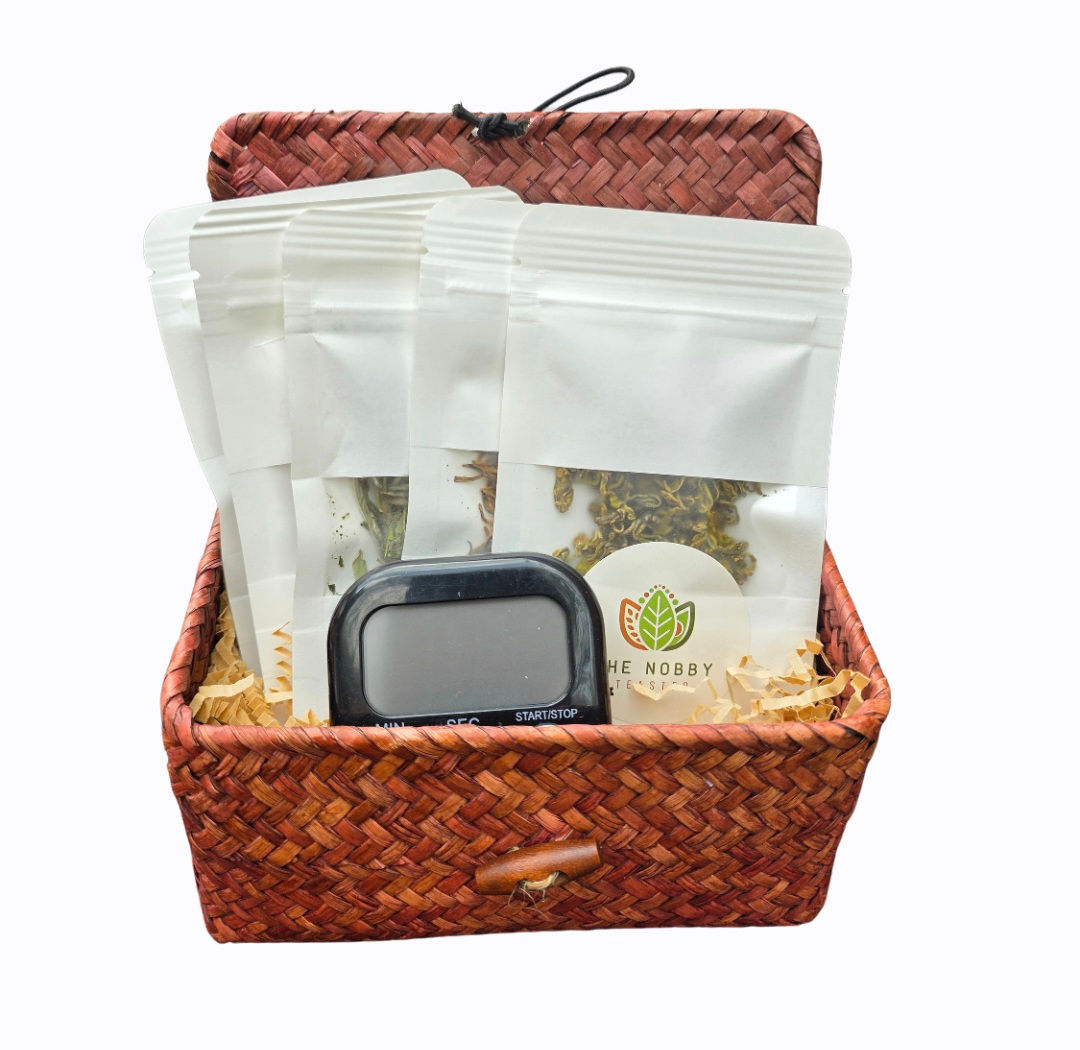 Whole Leaf Tea Sampler Basket