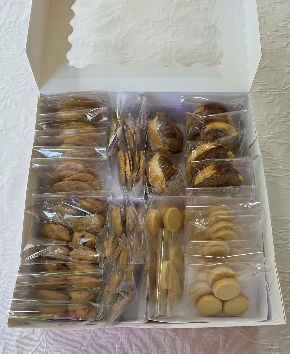 Thumbnail: Sweet Louie's Deluxe Sample Box  