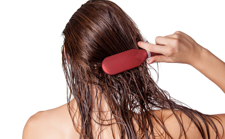 brushing wet hair is bad