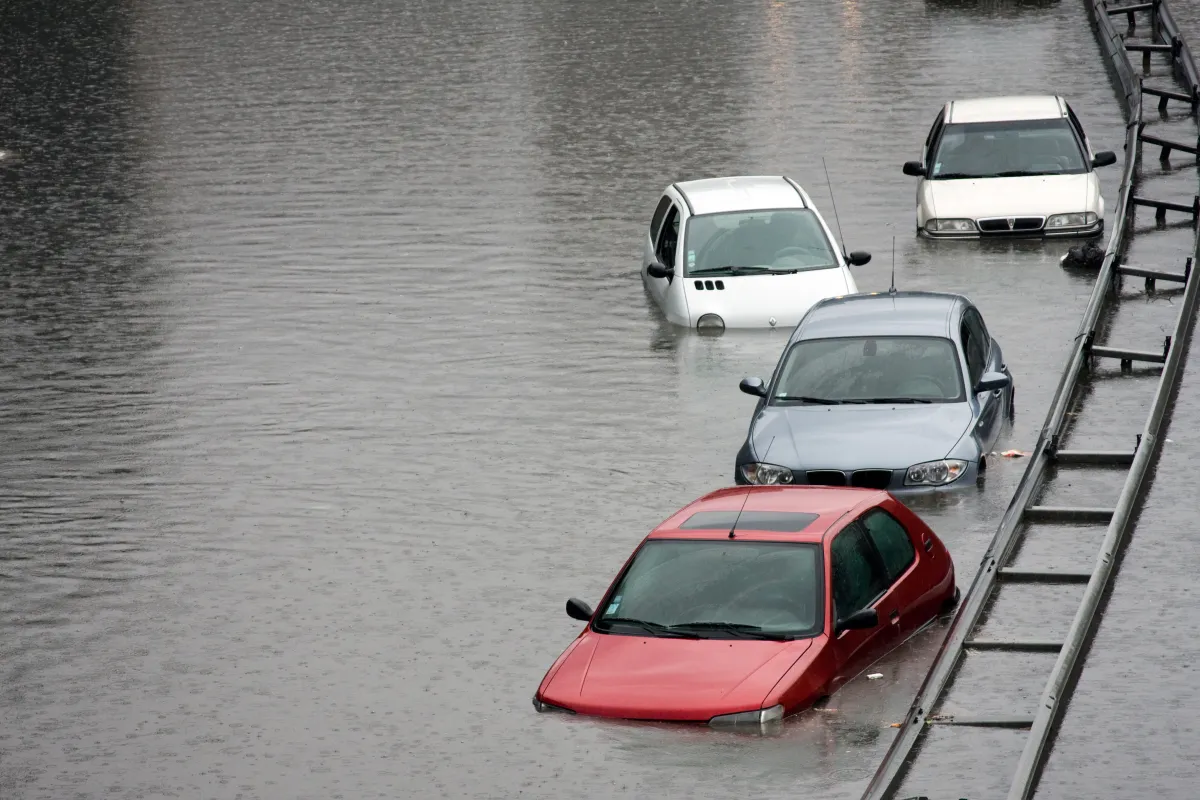 como-protegerse-y-evitar-ser-victima-de-las-inundaciones-1200x800.webp