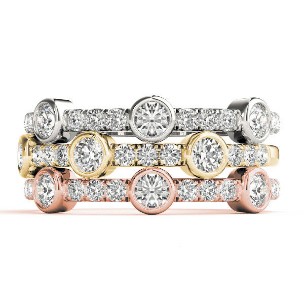 Thumbnail: 14kt Gold Diamond Ladies Bezel Set Design Wedding Band