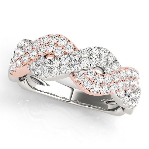 Thumbnail: 14kt Gold Fashion Diamond Ring.