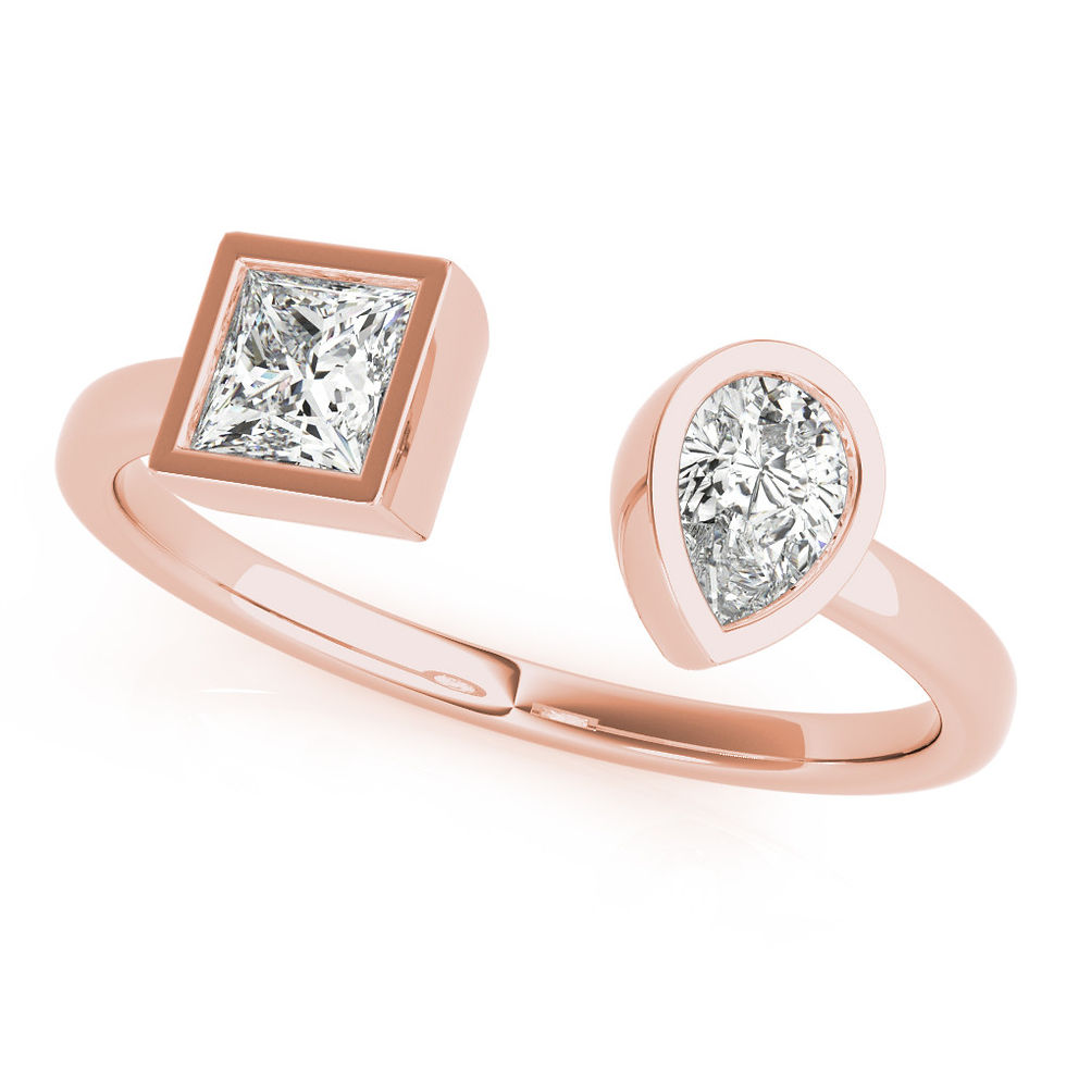 Thumbnail: 14kt Gold Fashion Diamond Ring.