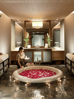 Conrad Bangkok : Le Luxe au Cœur de la Capitale Thaïlandaise
