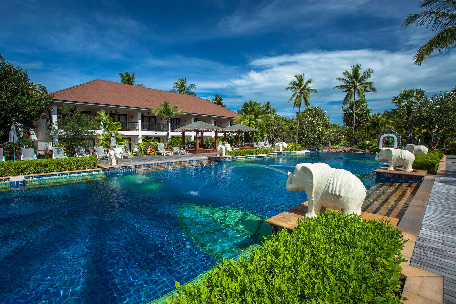 Bandara Koh Samui - piscine principale - Monsieur Lifestyle Magazine