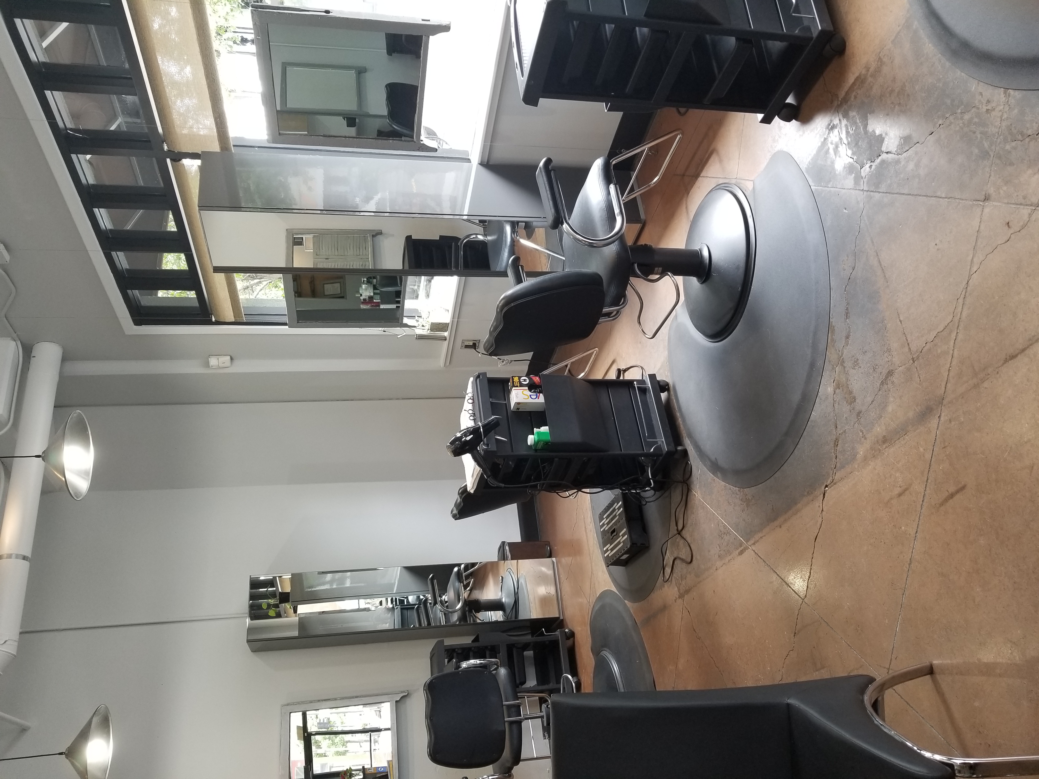17 Jewels Salon + Spa Oakland Hair Salon
