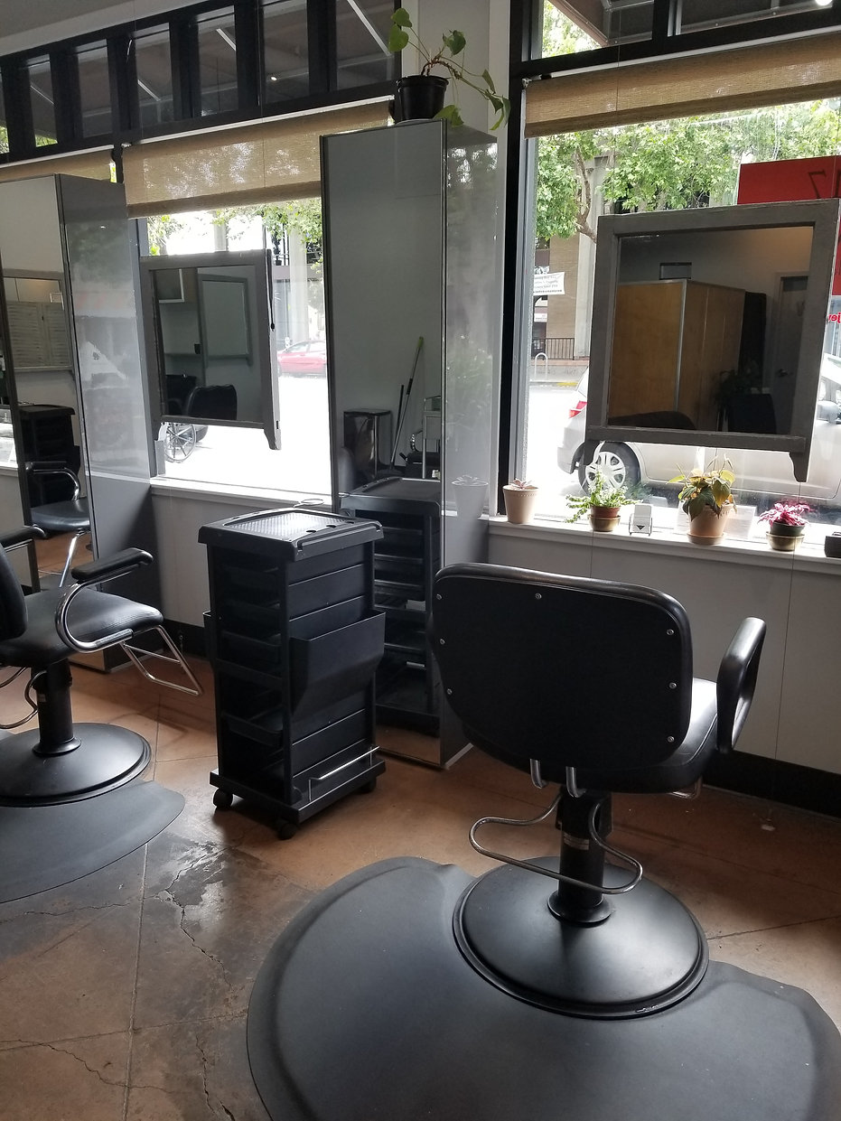 17 Jewels Salon + Spa Oakland Hair Salon