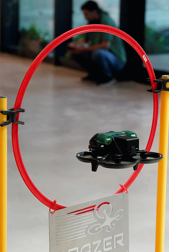 Drone obstacle race in the executive workshop