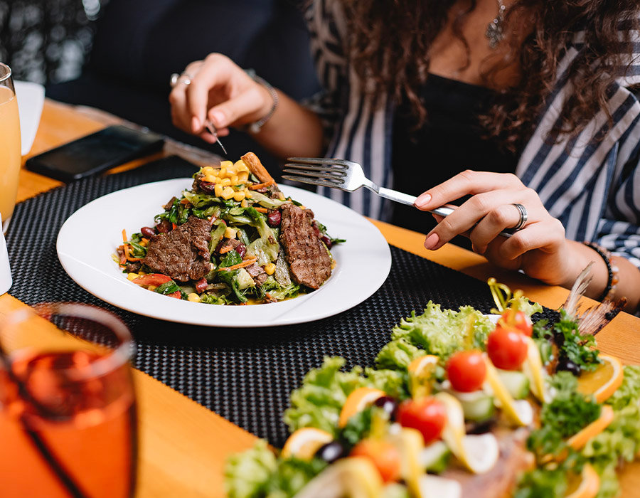 15 Simple Healthy Eating Ideas at Restaurants