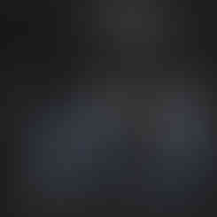 A close-up of the FIFINE H8 headphones reveals the 50mm dynamic driver, which has an impedance of 32 ohms and produces balanc