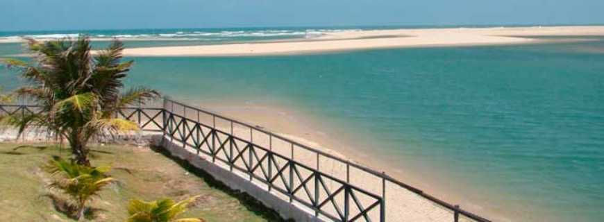 Cercado por lindas Praias