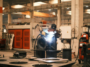 Fabricación manual en la industria eólica