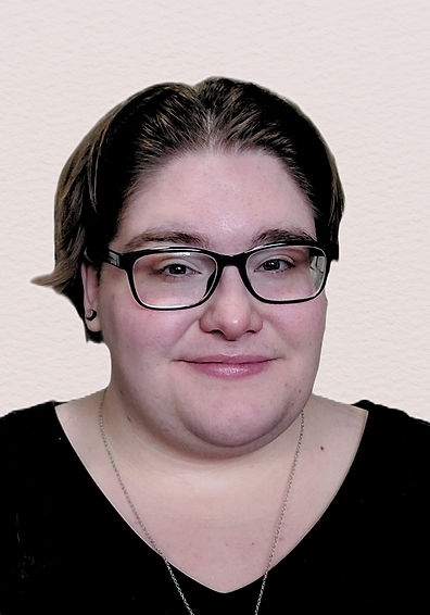 Dylanna Fisher Headshot - Visit dylannafisher.com for more info_edited.jpg