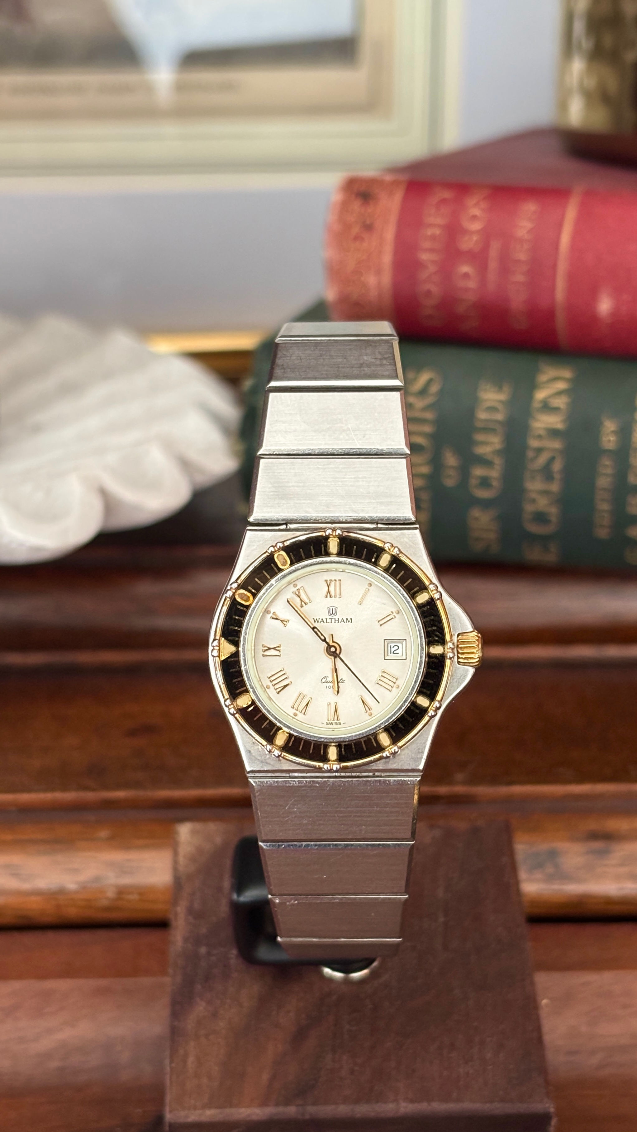 Vintage Waltham Swiss Sunburst Dial Roman Numeral Integrated Bracelet Watch 1990