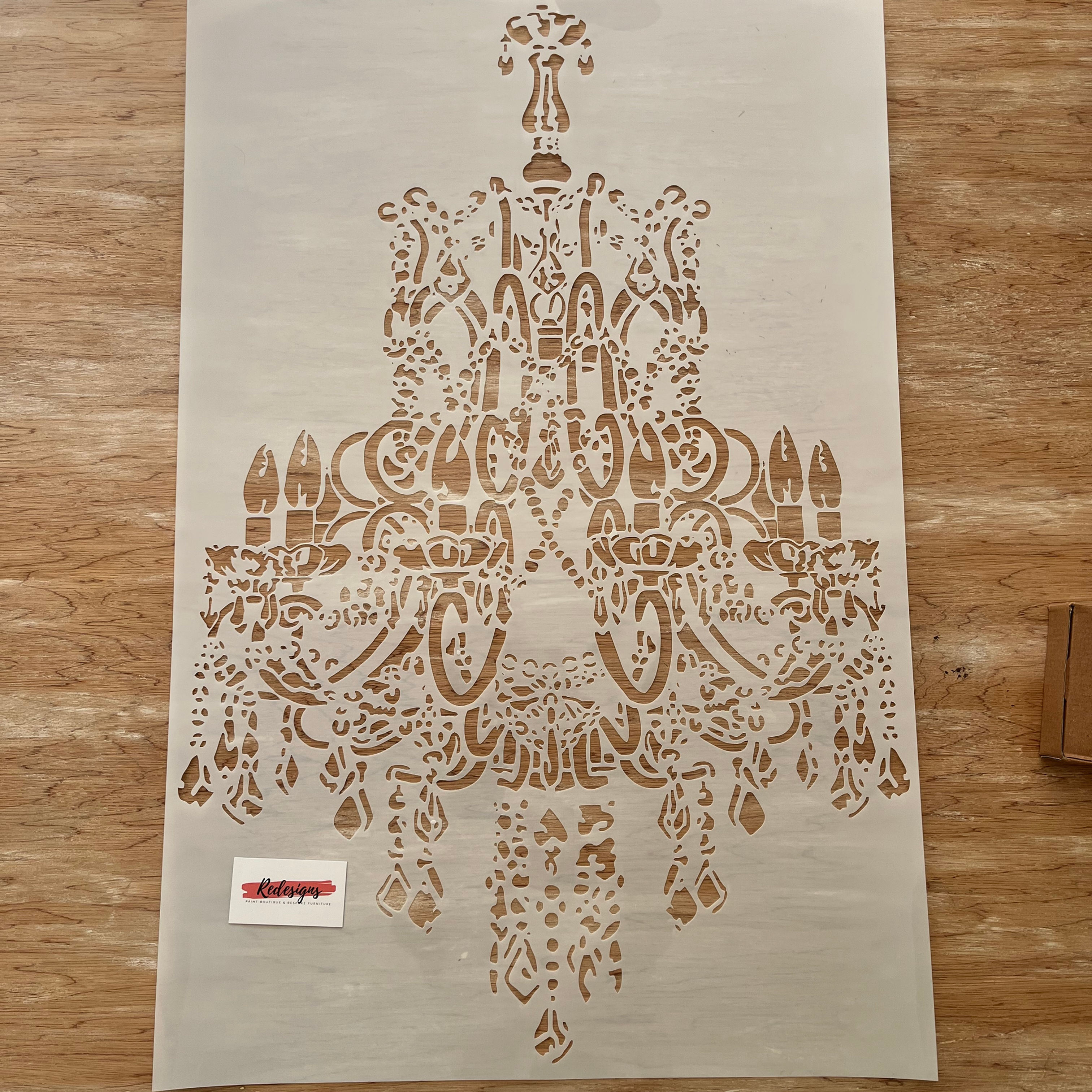 Chandelier Stencil - 90 x 60