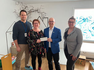 The Foundation donates $10,000 to L'Equipage for the opening of its new service point in Gaspé