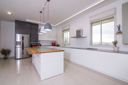 מטבח מודרני | פנטהאוס ברחובות