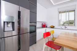 מטבח מודרני | פנטהאוס ברחובות