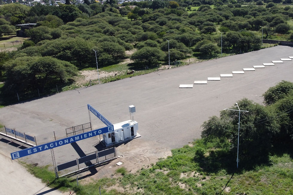 Si cargas 300 L de diesel en la YPF de Amadeo Sabattini 5715, podes solicitar estacias gratuitas en el playon de estacionamiento para camiones, con seguridad, duchas, servicio de gastronomía y más.