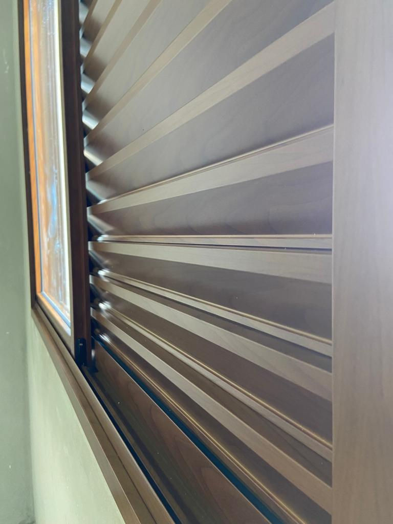 janela amadeirado de correr 2 folhas acústico 