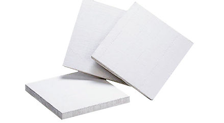 Ofrecen una estabilidad estructural excepcional en aplicaciones de carga térmica constante y alta abrasión.