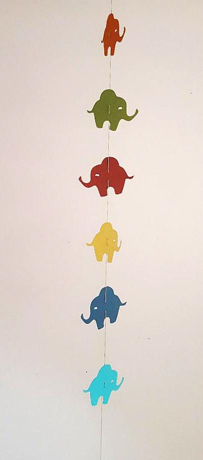 Miniature : Guirlande de 110cm - d'éléphants colorés en papier cartonné recyclé Décoration murale