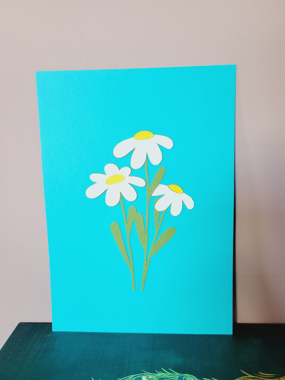 Miniature : Décoration murale fleurie avec bouquet de marguerites blanches style champêtre