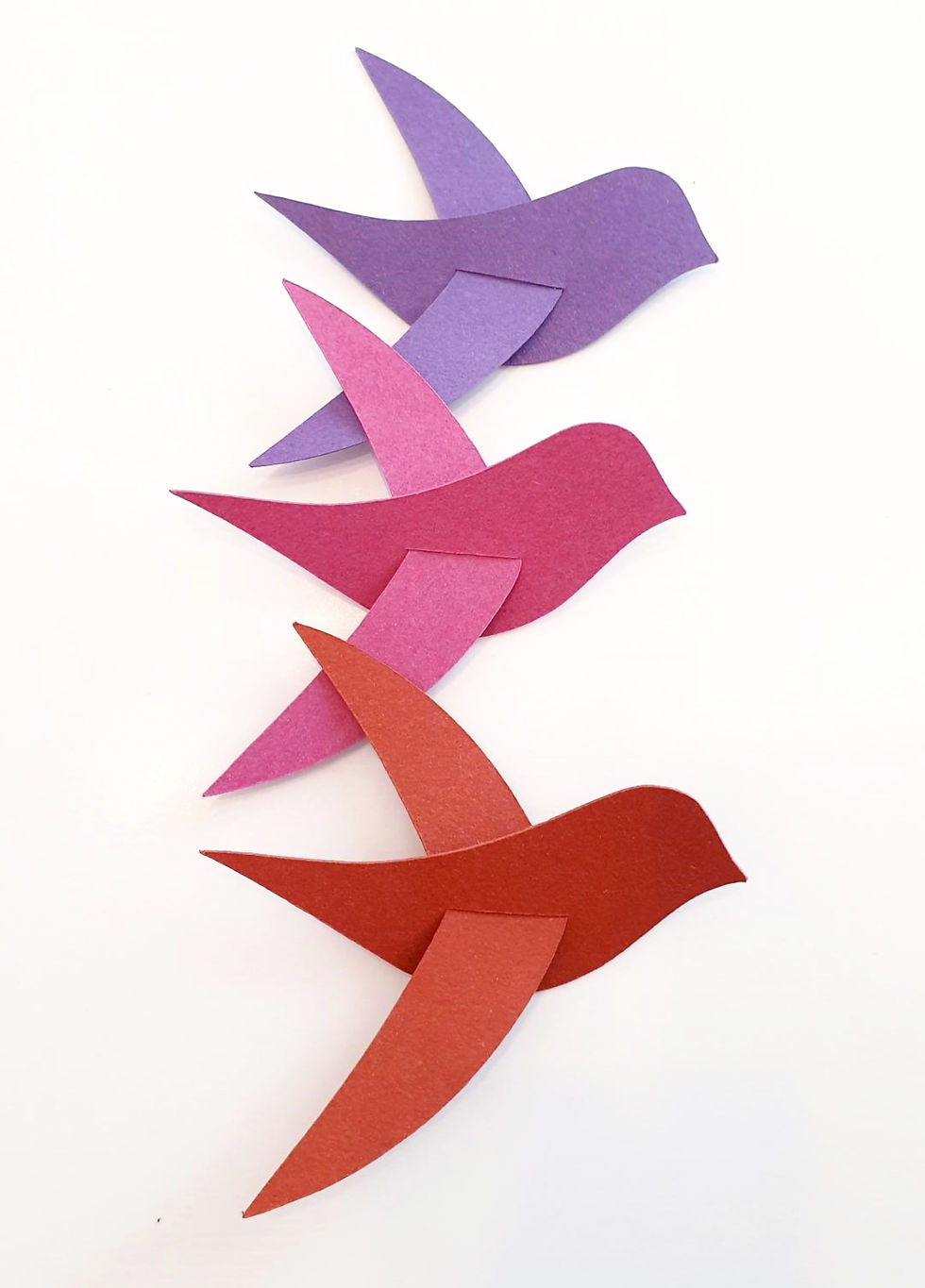 Miniature : Un oiseau en papier cartonné recyclé 11,50x4cm