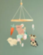 Suspension décorative pour chambre d'enfant en papier cartonné mat, style pastel et poétique avec animaux de la ferme
