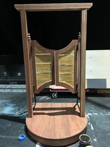 Singin In The Rain saloon door