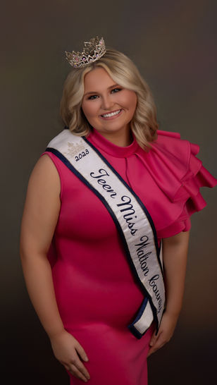 Teen beauty pageant photography session with formal pageant styling
