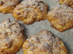 Verführerische Apfelquarkballen