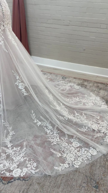 Thumbnail: 0289, Sundays Bridal AN232 size 18 Ivory Sand Wedding Dress