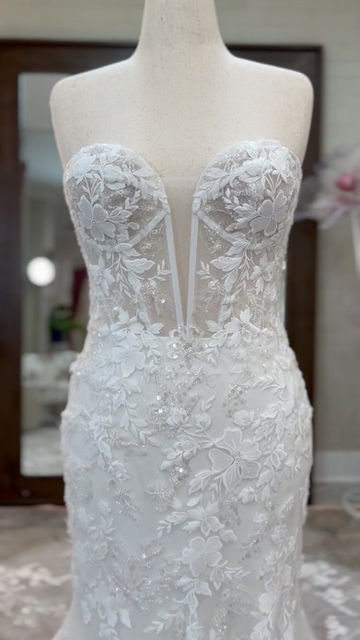 Thumbnail: Texas Bella AN224 – 12 Ivory Wedding Dress