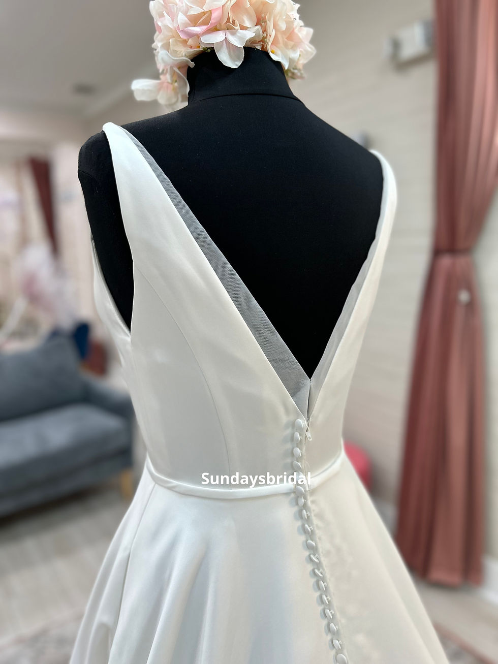Thumbnail: 4795, Sundaysbridal An136 size 6 Ivory Satin Bridal Dress