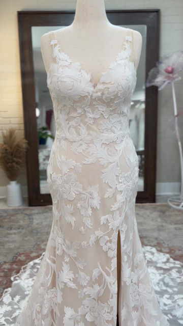 Thumbnail: 0119, Sundays Bridal LL3196 size 12 Ivory -Light Champagne