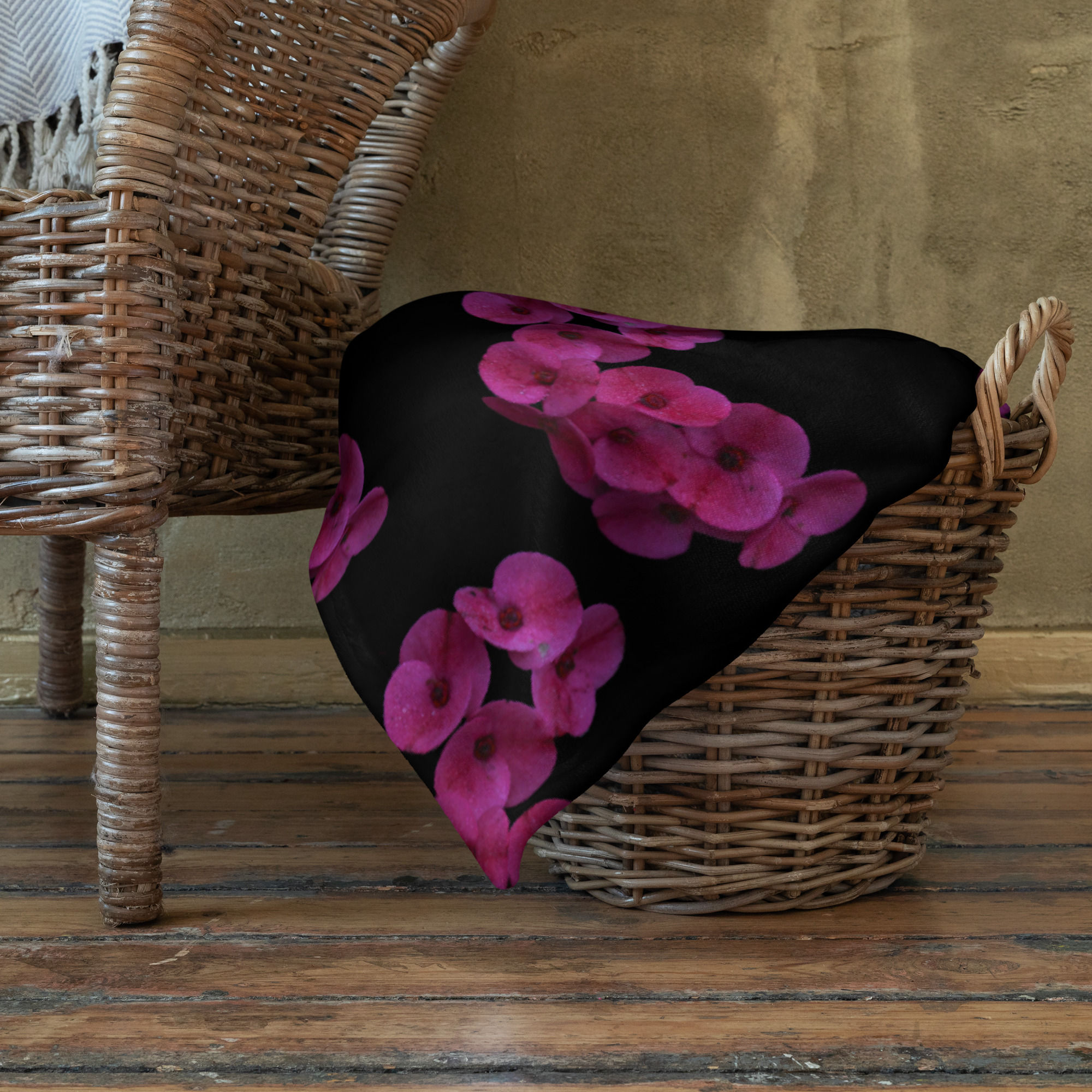 Throw Blanket Magenta flower with blacked out background