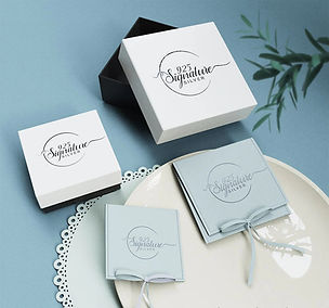 Lifestyle_20Packaging_20925-3_b9c29c12-3a1e-4950-8987-647e26bae5c7_edited.jpg