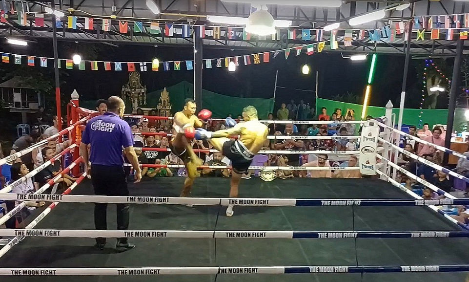 MOON FIGHT STADIUM