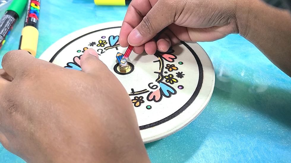 Minute Hand on Shaft