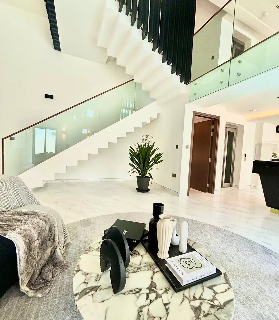 THE CARRARA 2.5 storey with attic, pool and lift