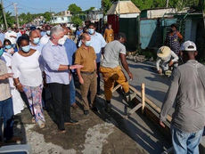 A FALTA DE PAN, CIRCO